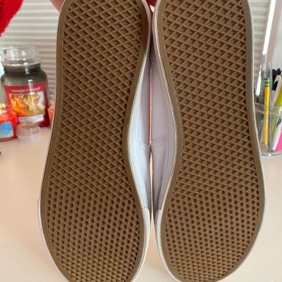 Low top white vans - Picture 4 of 4